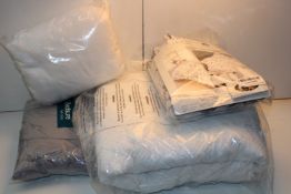 4X BEDDING ITEMS (IMAGE DEPICTS STOCK)Condition ReportAppraisal Available on Request- All Items