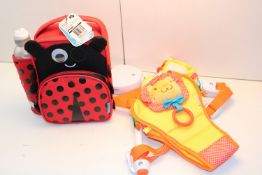 2X UNBOXED ITEMS TO INCLUDE MUNCHKIN DOOR BOUNCER & SMASH INSULATED BAG Condition ReportAppraisal