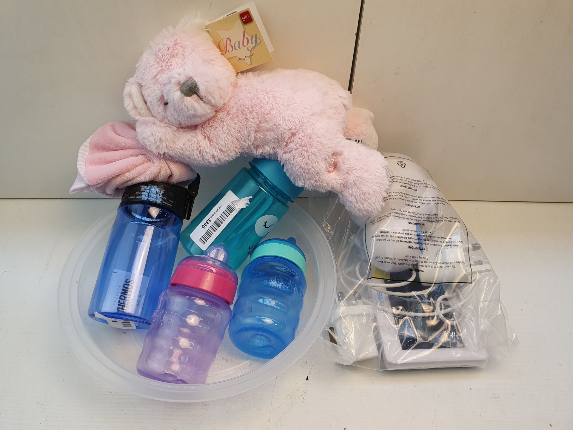 ASSORTED ITEMS TO INLCUDE MUSICAL TEDDY, HOMIE BABY MONITOR & CUPS COMBINED RRP £150Condition