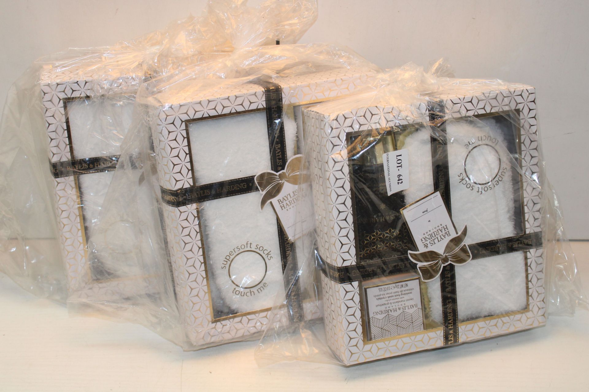 3X BOXED BAYLISS & HARDING GIFT SETS Condition ReportAppraisal Available on Request- All Items are