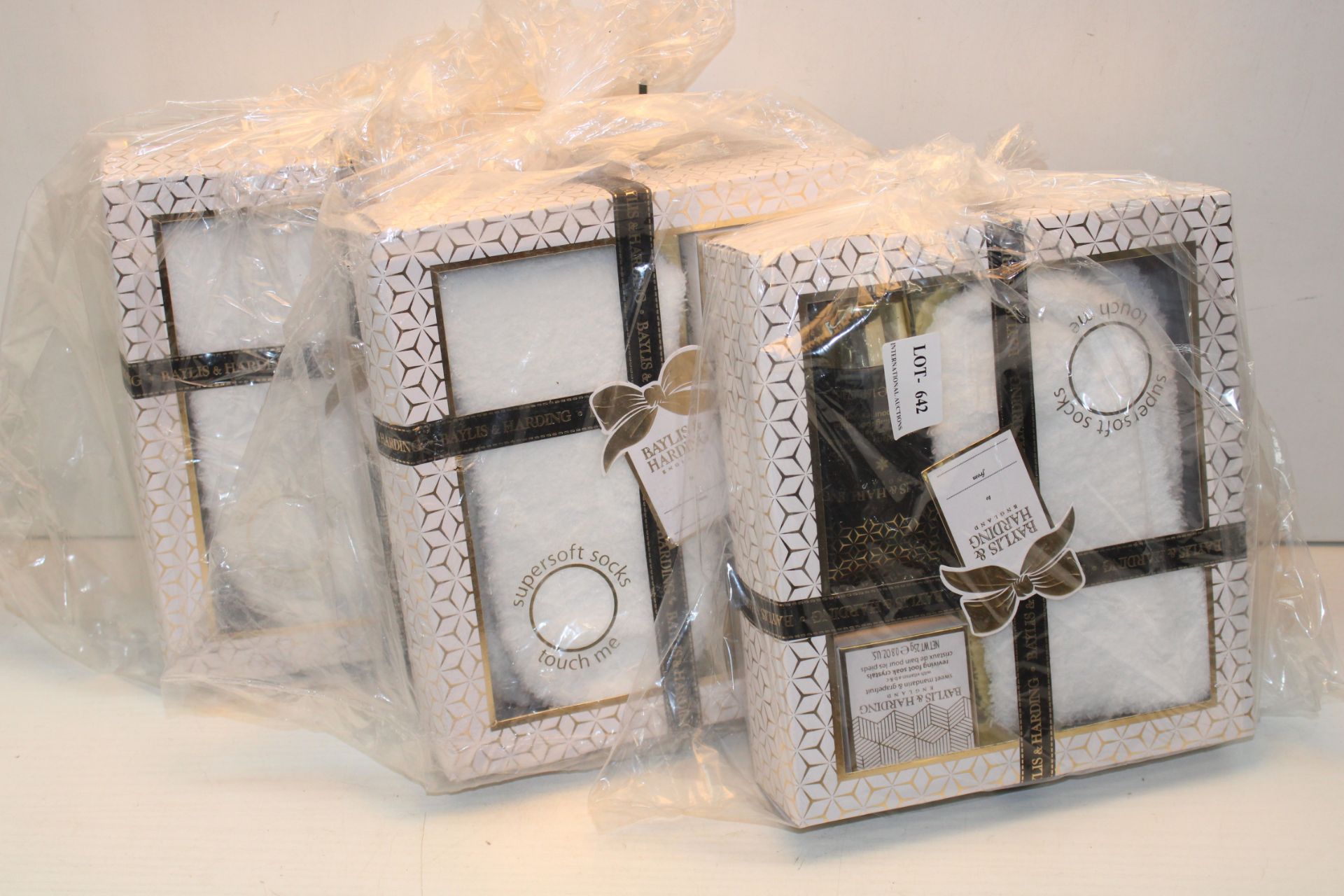 3X BOXED BAYLISS & HARDING GIFT SETS Condition ReportAppraisal Available on Request- All Items are