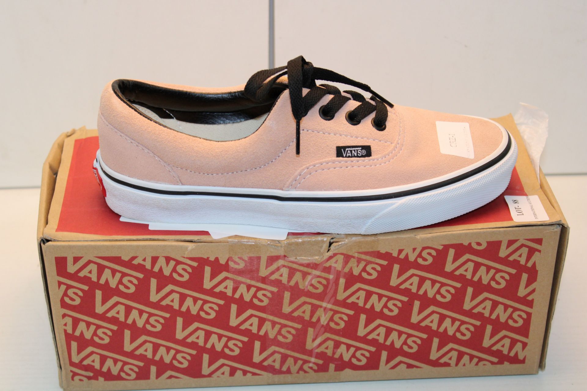 BOXED WOMENS VANS IN PINKY PEACH SIZE UK 5 RRP £55Condition ReportAppraisal Available on Request-