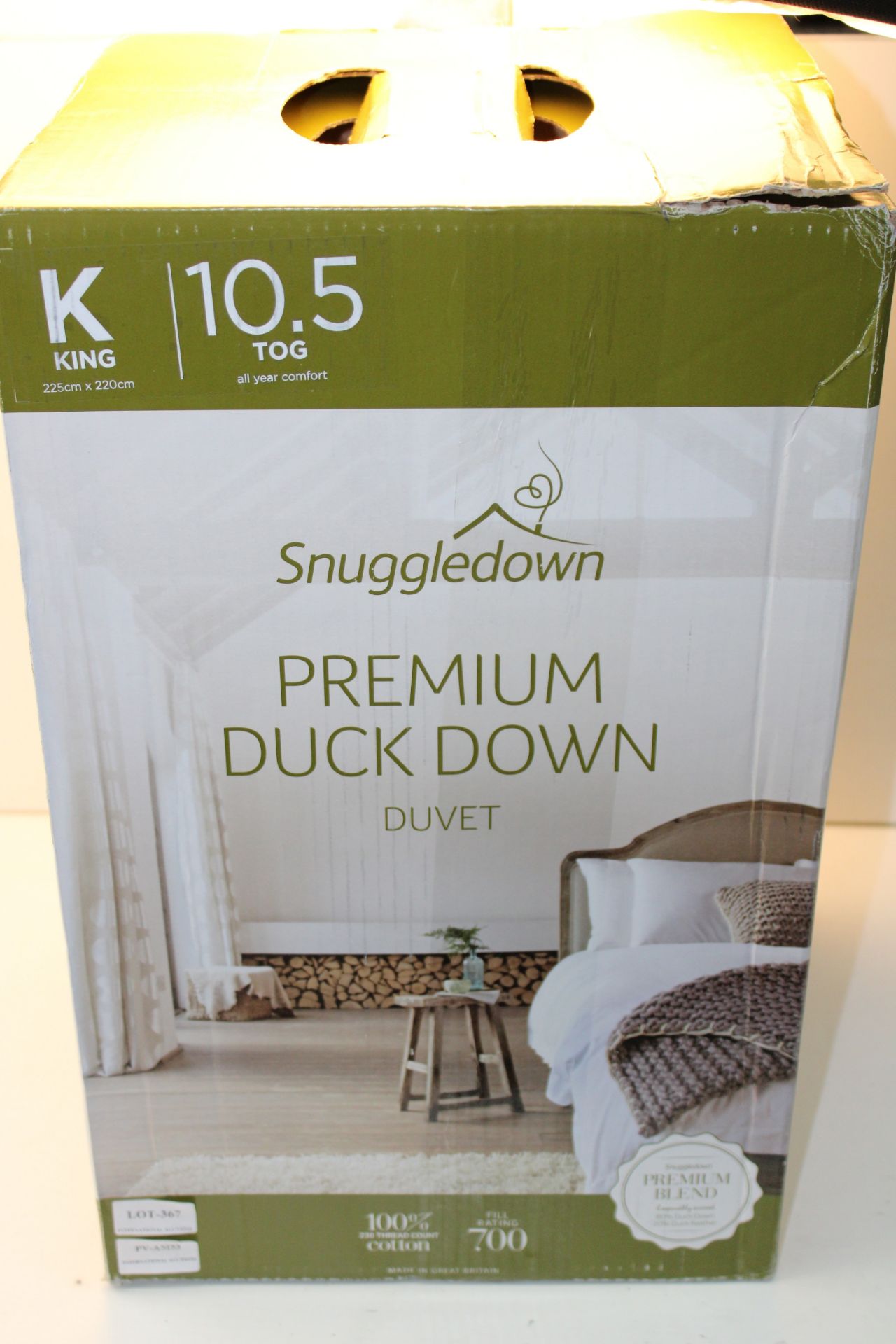 BOXED SNUGGLEDOWN PREMIUM DUCK DOWN KING 10.5TOGCondition ReportAppraisal Available on Request-