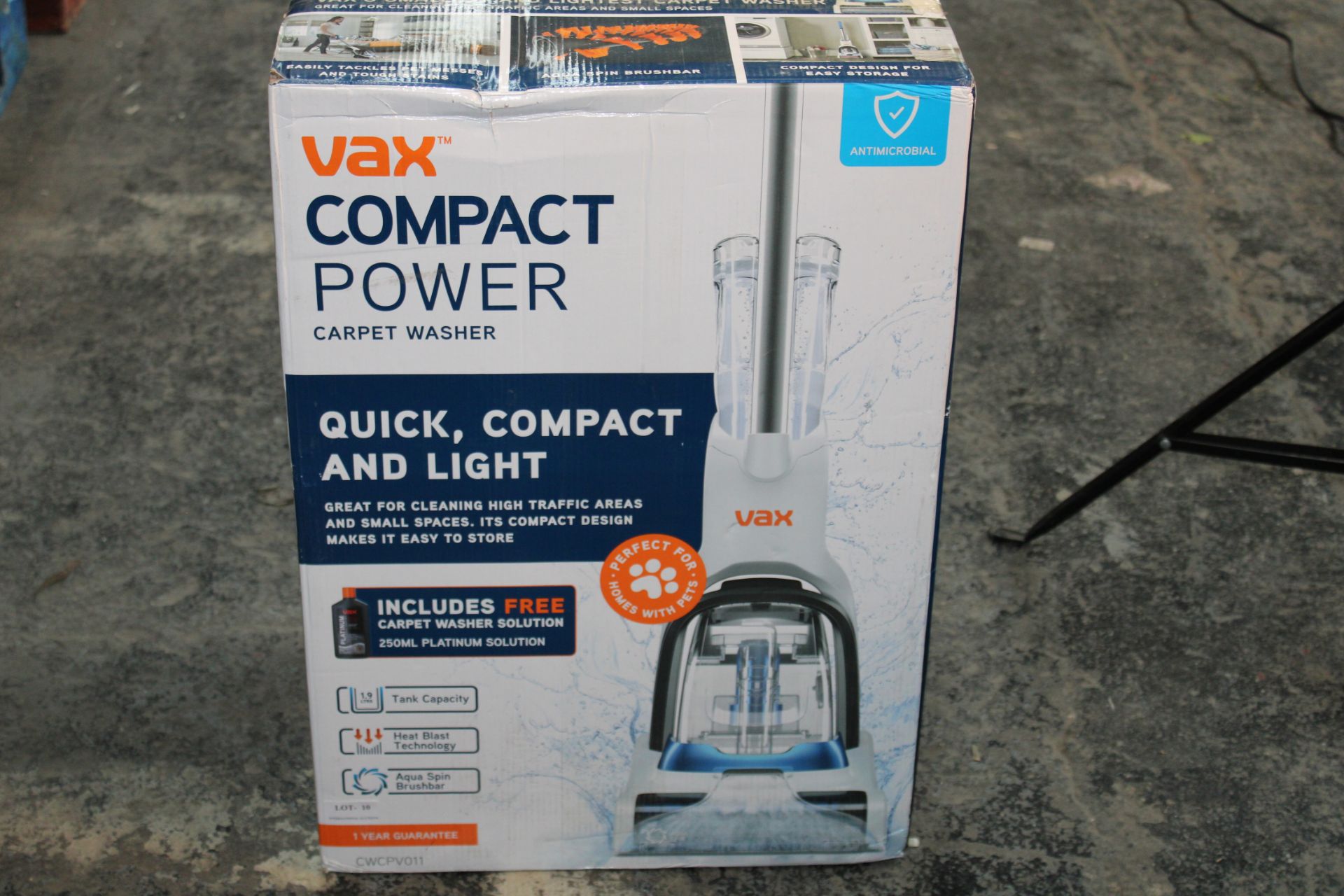 BOXED VAX COMPACT POWER CARPET WASHER MODEL: CWCPV011 RRP £98.99Condition ReportAppraisal