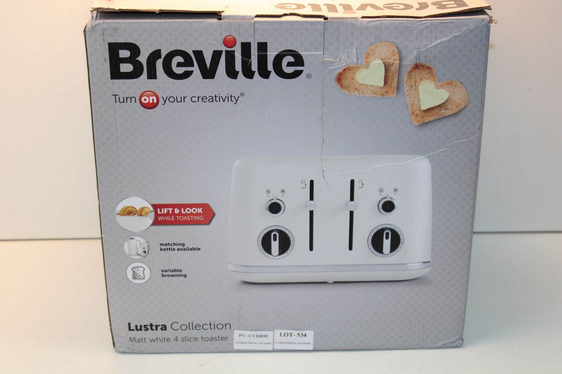 BOXED BREVILLE LUSTRA COLLECTION MATT WHITE 4 SLICE TOASTER RRP £39.99Condition ReportAppraisal