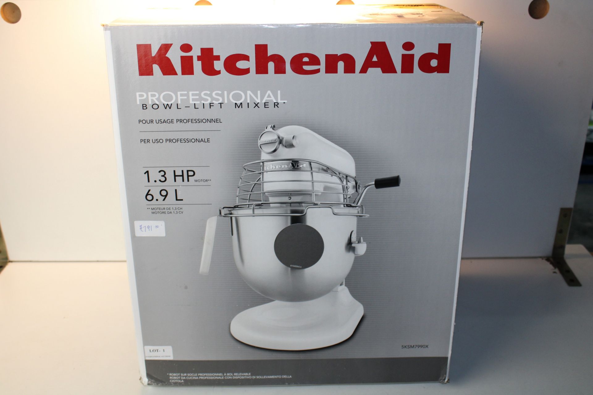 BOXED KITCHENAID PROFESSIONAL BOWL LIFT MIXER RRP £995 Condition ReportAppraisal Available on