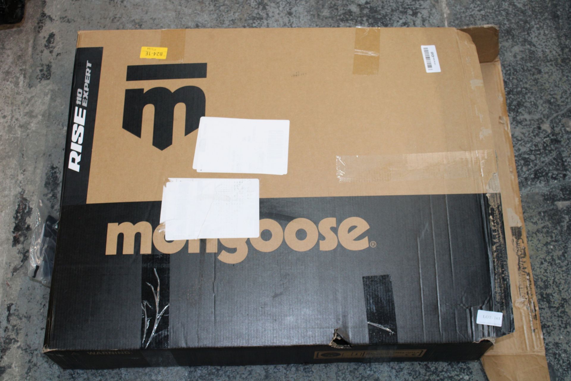 BOXED MONGOOSE RISE 110 EXPERT SCOOTER RRP £129.00Condition ReportAppraisal Available on Request-