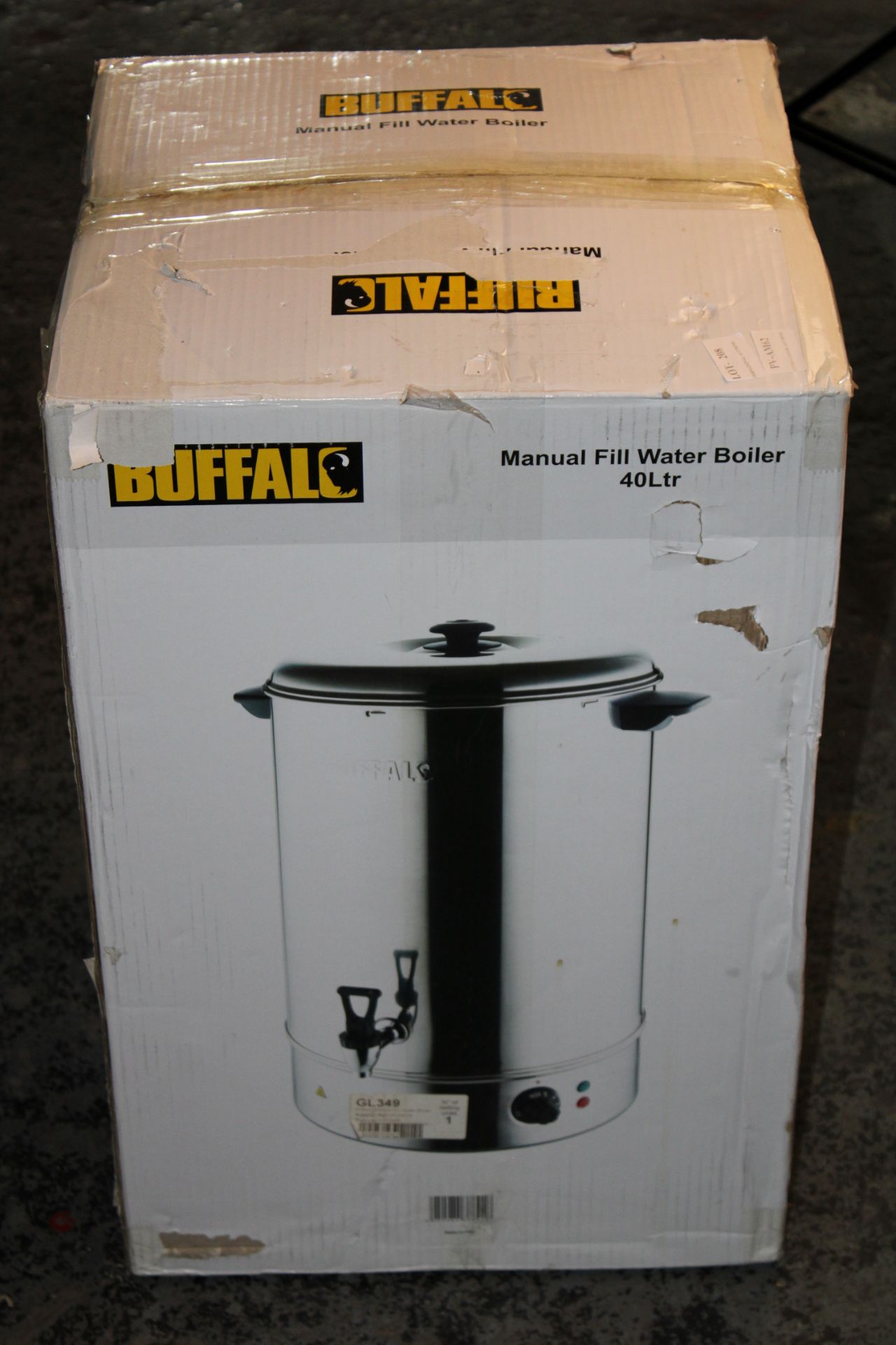 BOXED BUFFALO MANUAL FILL WATER BOILER 40LITRE Condition ReportAppraisal Available on Request- All