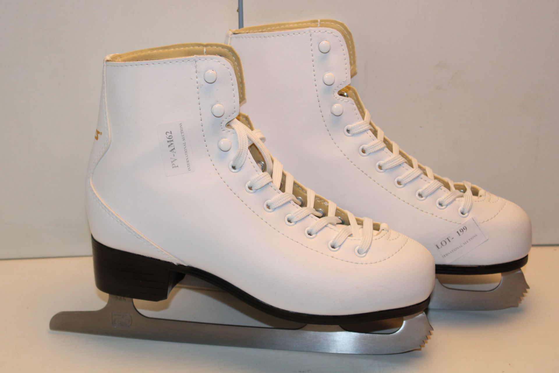 UNBOXED ICE SKATES Condition ReportAppraisal Available on Request- All Items are Unchecked/