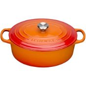 GRADE B - LE CREUSET SIGNATURE OVAL CASSEROLE DISH 27CM RRP £192Condition ReportGRADE B - MAY