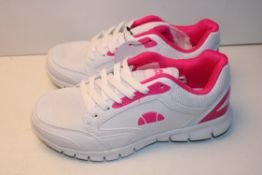 ELLESSE ATHLETIC TRAINER E WHITE UK SIZE 4 RRP £22.99Condition ReportAppraisal Available on Request-