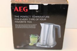 BOXED AEG 7 SERIES KETTLE MODEL: EWA7800-U RRP £75.00Condition ReportAppraisal Available on Request-
