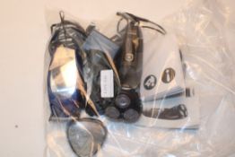 2X ASSORTED ITEMS BY PHILIPS & WAHL (IMAGE DEPICTS STOCK)Condition ReportAppraisal Available on