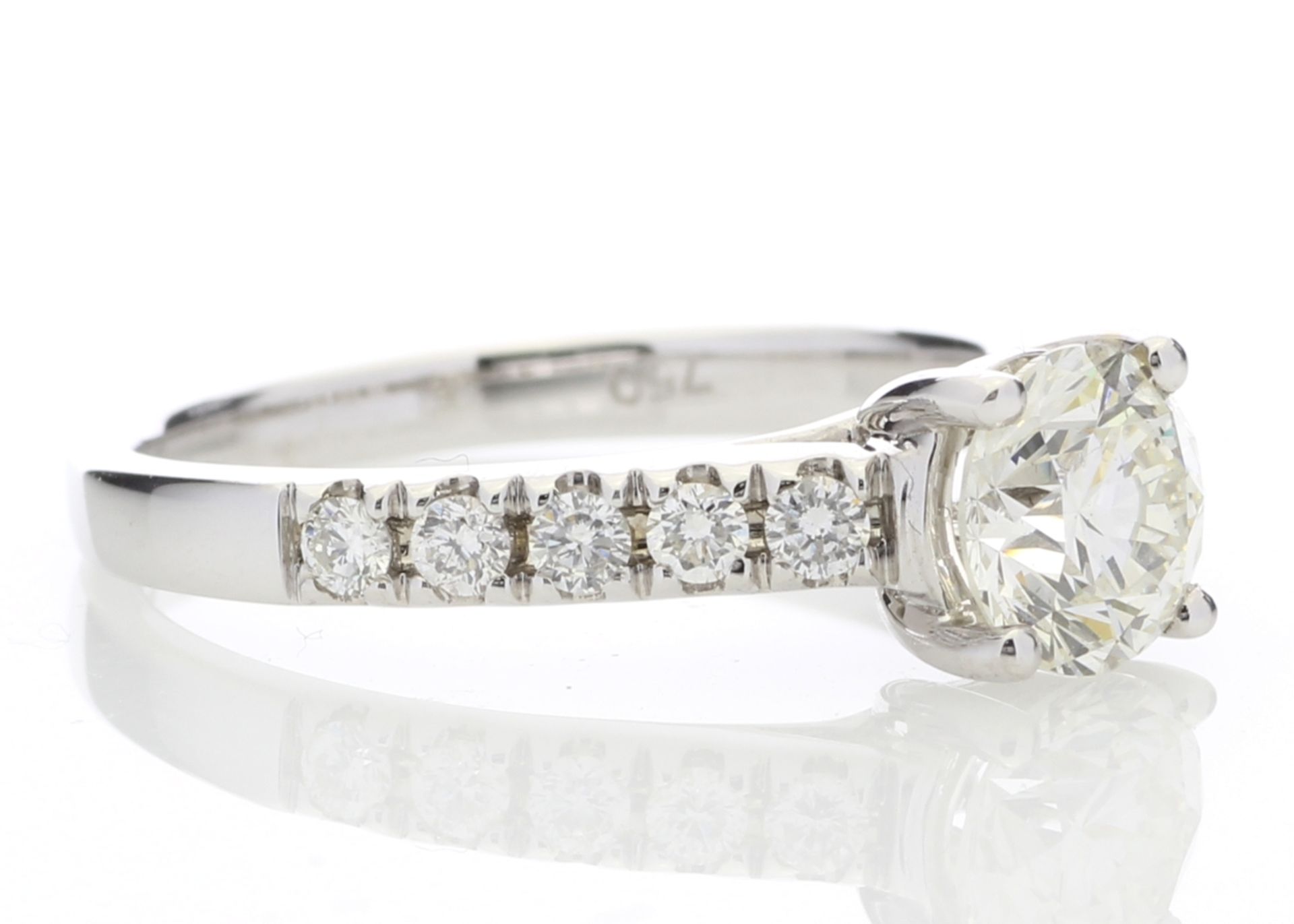 18ct White Gold Single Stone Diamond Ring With Stone Set Shoulders (1.02) 1.32 Carats - Valued by - Image 4 of 4