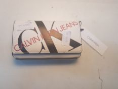 CALVIN KLEIN PURSE RRP £45Condition ReportAppraisal Available on Request- All Items are Unchecked/