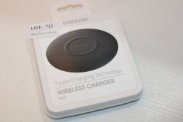 BOXED SAMSUNG FASTER CHARGING TECHNOLOGY WIRELESS CHARGER PAD RRP £24.99Condition ReportAppraisal