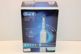 BOXED ORAL B SMART 6 6000N POWERED BY BRAUN TOOTHBRUSH RRP £104.92Condition ReportAppraisal