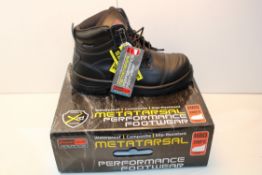 BOXED BLACKROCK METERTARSAL PERFORMANCE FOOTWEAR UK SIZE 10 Condition ReportAppraisal Available on
