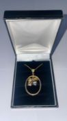 9ct Yellow Gold Necklace and circular pendent