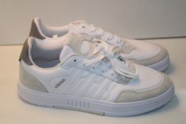 ADIDAS COURTMASTER UK SIZE 8 TRAINERS RRP £47.99Condition ReportAppraisal Available on Request-