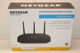 BOXED NETGEAR BUSINESS AC2000 DUAL BAND 4X4 WIRELESS ACCESS POINT WAC124 RRP £55.99Condition