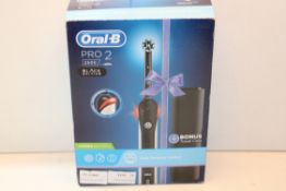 BOXED ORAL B PRO 2 POWERED BY BRAUN 2500 BLACK EDITION TOOTHBRUSH RRP £39.99Condition Report