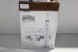 BOXED PHILIPS DIAMOND CLEAN DEEP CLEAN EDITION RRP £97.95Condition Report Appraisal Available on