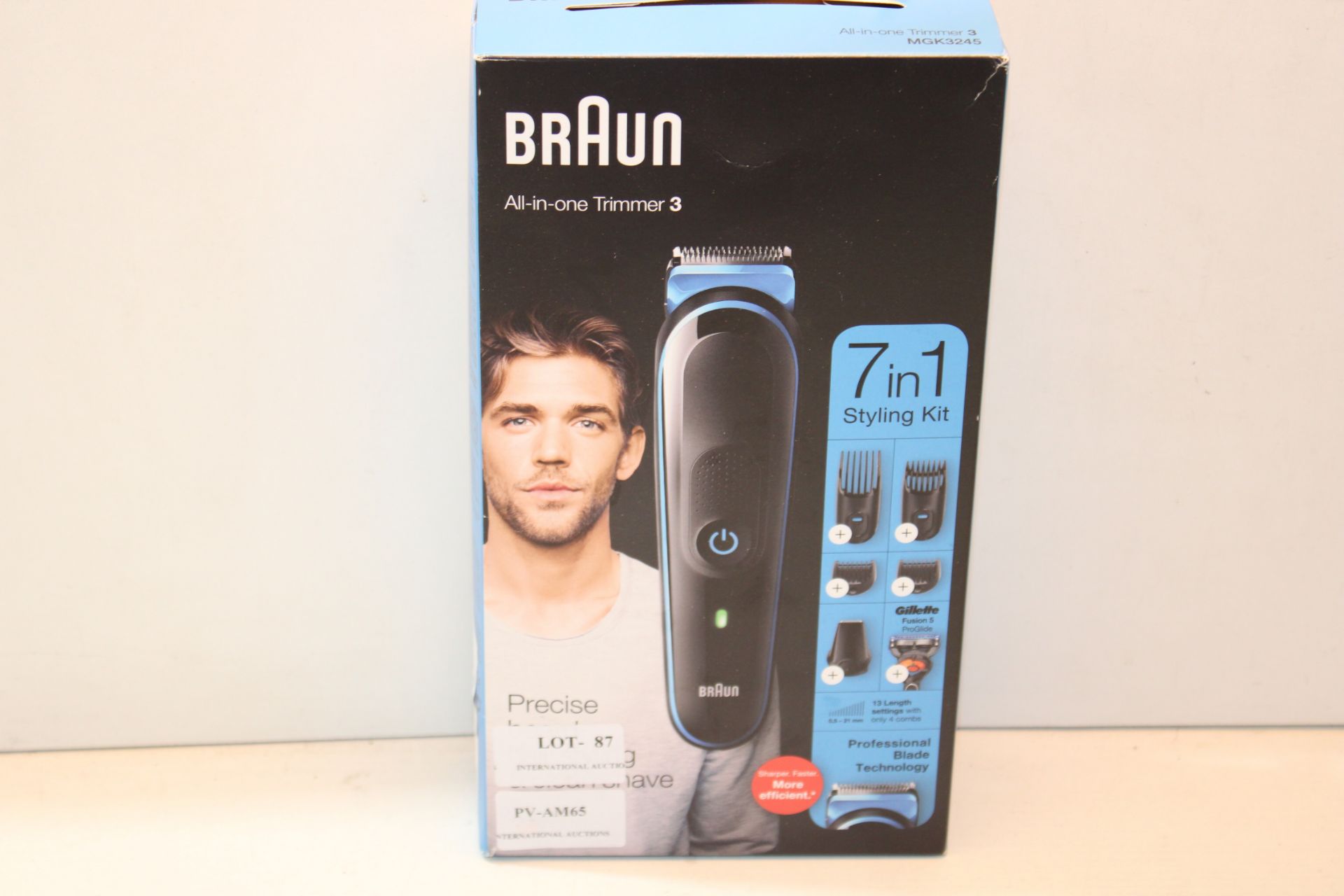 BOXED BRAUN ALL-IN-ONE TRIMMER 3 RRP £34.99Condition Report Appraisal Available on Request- All