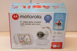 BOXED MOTOROLA 3" VIDEO BABY MONITOR WITH REMOTE PAN SCAN MODEL: MBP30A RRP £69.99Condition Report