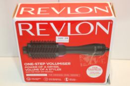 BOXED REVLON ONE STEP VOLUMISER POWER OF A DRYER VOLUME OF A STYLER RRP £52.50Condition