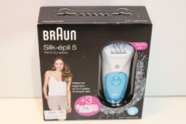 BOXED BRAUN SILK EPIL 5 SHAVE, TRIM & EPILATE SES 5-820 RRP £97.20Condition ReportAppraisal