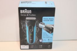 BOXED BRAUN SERIES 3 PROSKIN WET & DRY SHAVER MODEL: 3010S RRP £79.00Condition ReportAppraisal