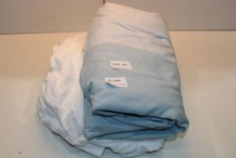 2X ASSORTED BEDDING ITEMS (IMAGE DEPICTS STOCK)Condition ReportAppraisal Available on Request- All