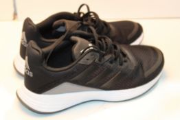 BOXED ADIDAS DURAMO UK SIZE 6 TRAINERS MODEL: FV8796 RRP £29.99Condition ReportAppraisal Available