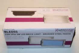 BOXED KNIGHTSBRIDGE BLED5S 230V IP54 5W LED BRICK LIGHT BRUSHED STEEL FASCIACondition