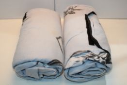 2X UNBOXED FOLDAWAY BEACH BLANKETS Condition ReportAppraisal Available on Request- All Items are