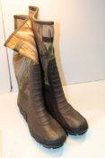 UNBOXED CAMO WELLINGTON BOOTS UK SIZED 11Condition ReportAppraisal Available on Request- All Items