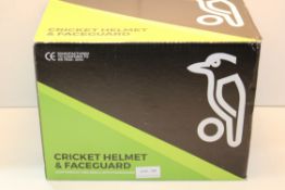 BOXED KOOKABURRA CRICKET HELMET & FACEGUARD PRO600F MODEL: 3M29512 SIZE MEDIUM RRP £49.00Condition