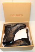 BOXED STEVE MADDEN UK SIZE 7 TROOPA ANKLE BOOT BLACKJ LEATHER Condition ReportAppraisal Available on