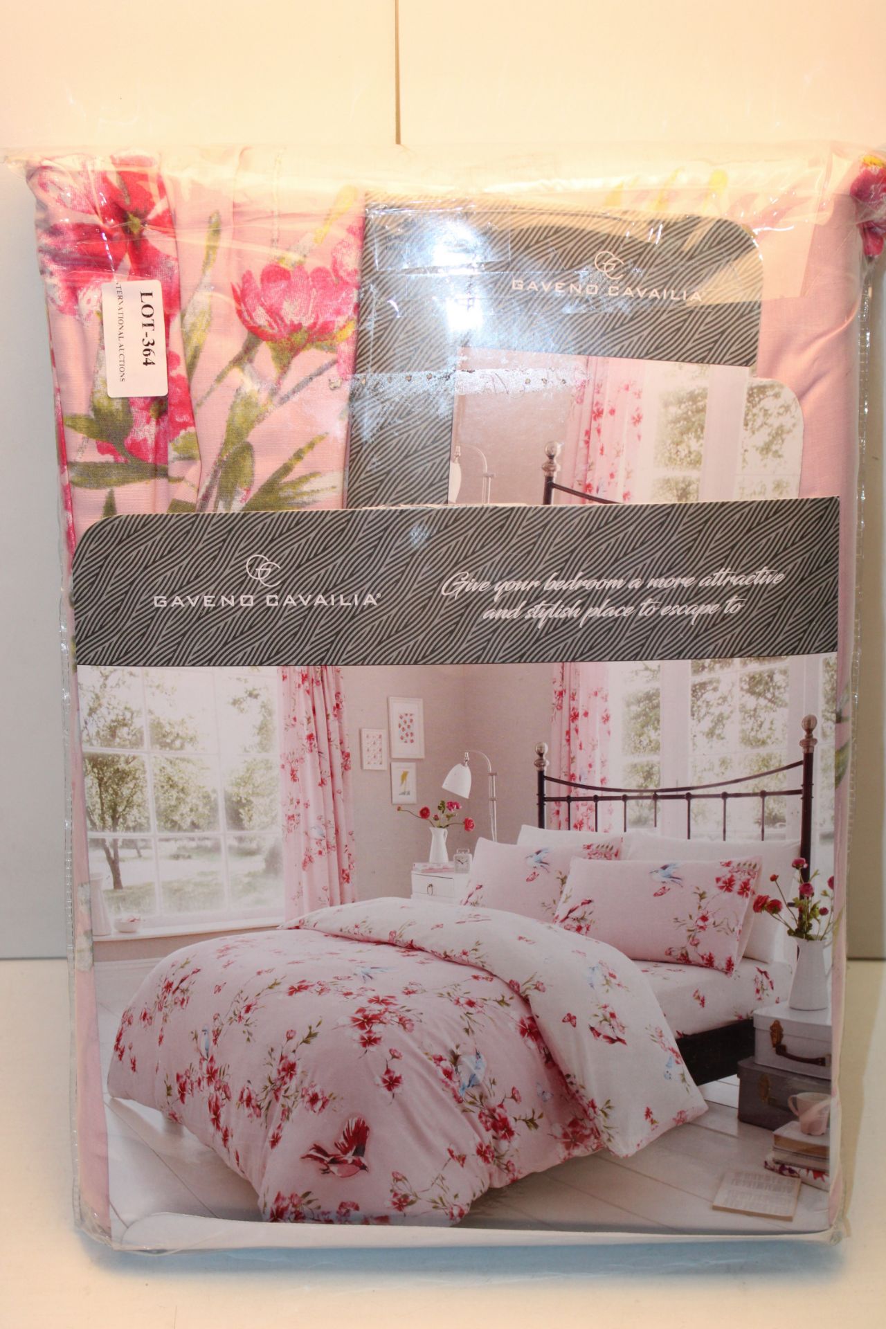 GAVENO CAVAILA PATTERNED DOUBLE DUVET COVER SET Condition ReportAppraisal Available on Request-