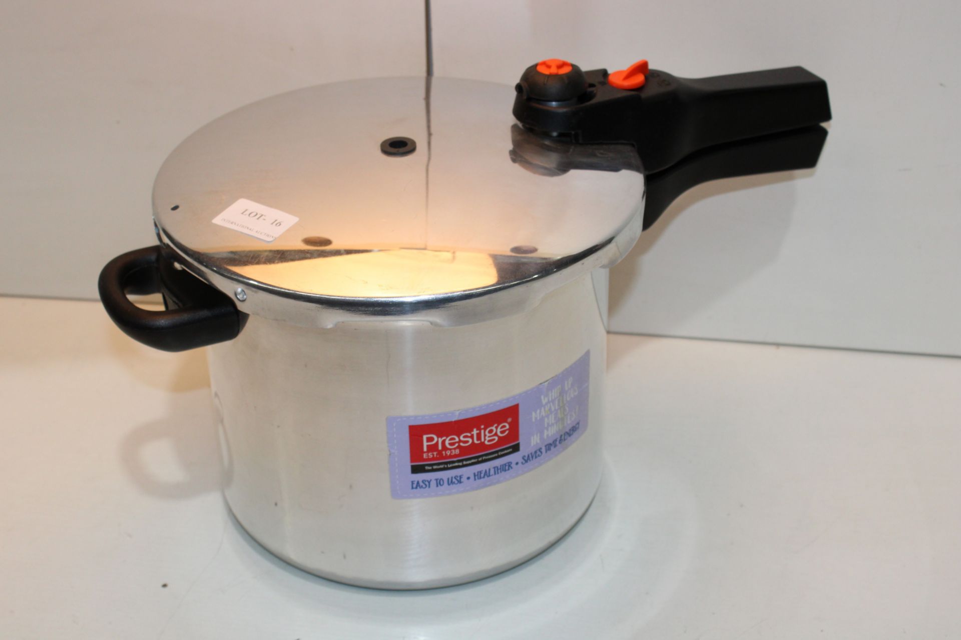 UNBOXED STAINLESS STEEL PRESSURE COOKER Condition ReportAppraisal Available on Request- All Items