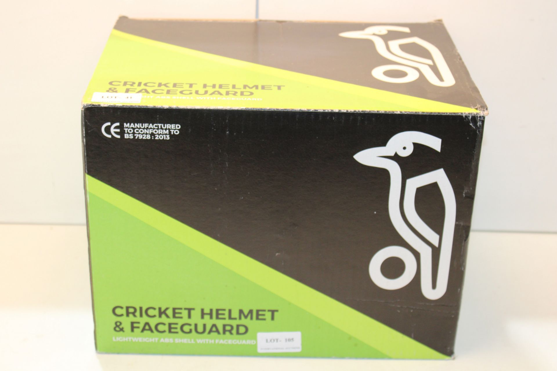 CRICKET HELMET & FACEGUARD RRP £20Condition ReportAppraisal Available on Request- All Items are