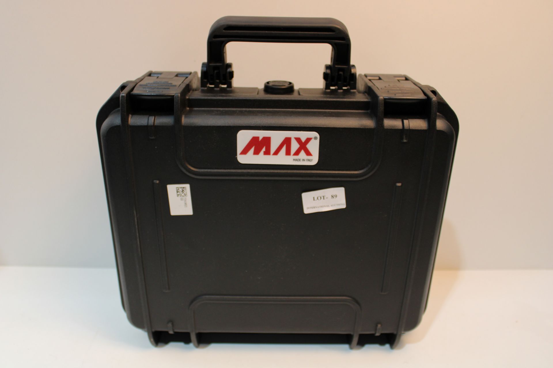 MAX SMALL PROTECTIVE CASE RRP £40Condition ReportAppraisal Available on Request- All Items are - Image 2 of 2