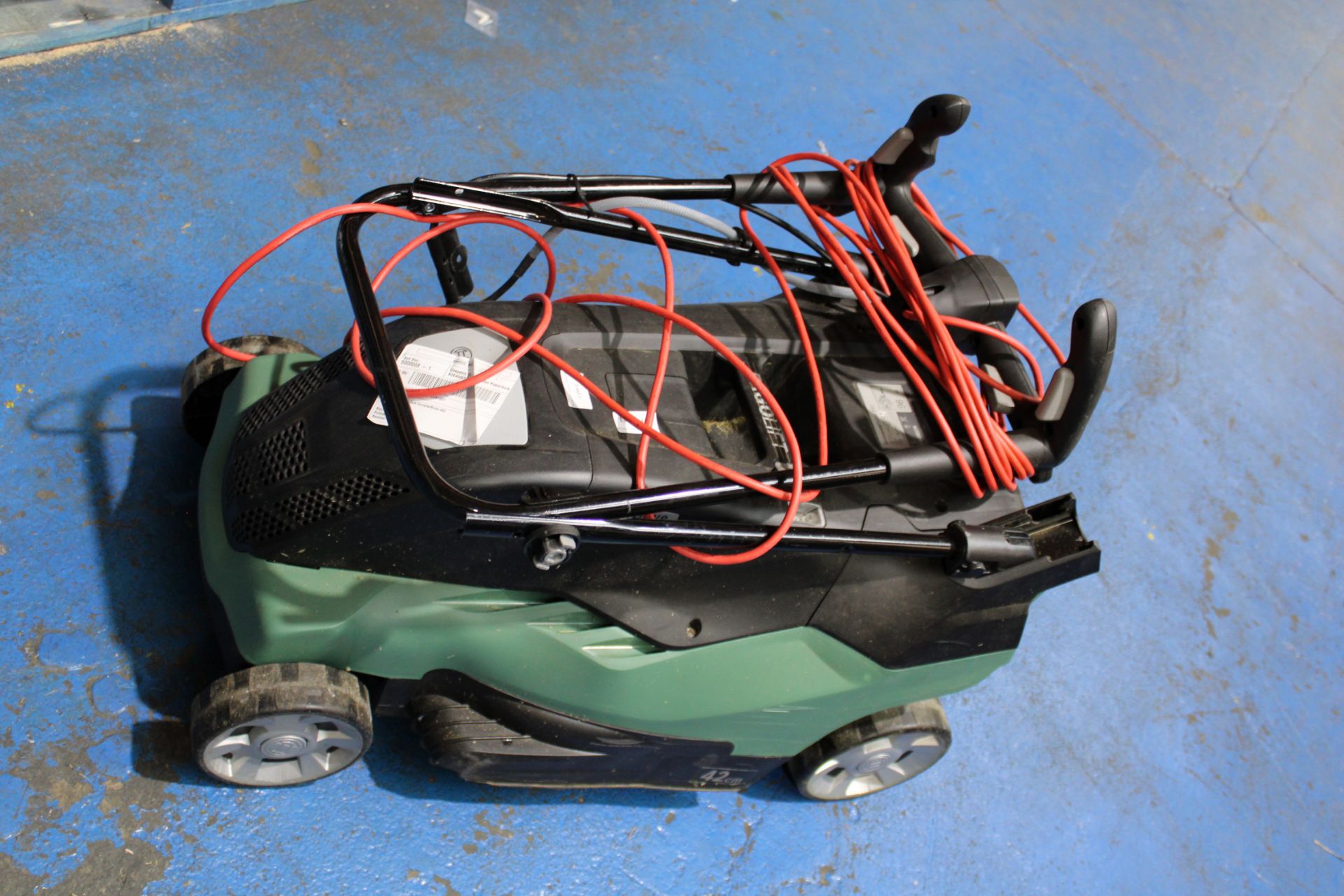 UNBOXED UNIVERSAL ROTAK 650 ERGO LIFT POWER DRIVE LAWN MOWER RRP 259Condition ReportAppraisal - Image 2 of 2