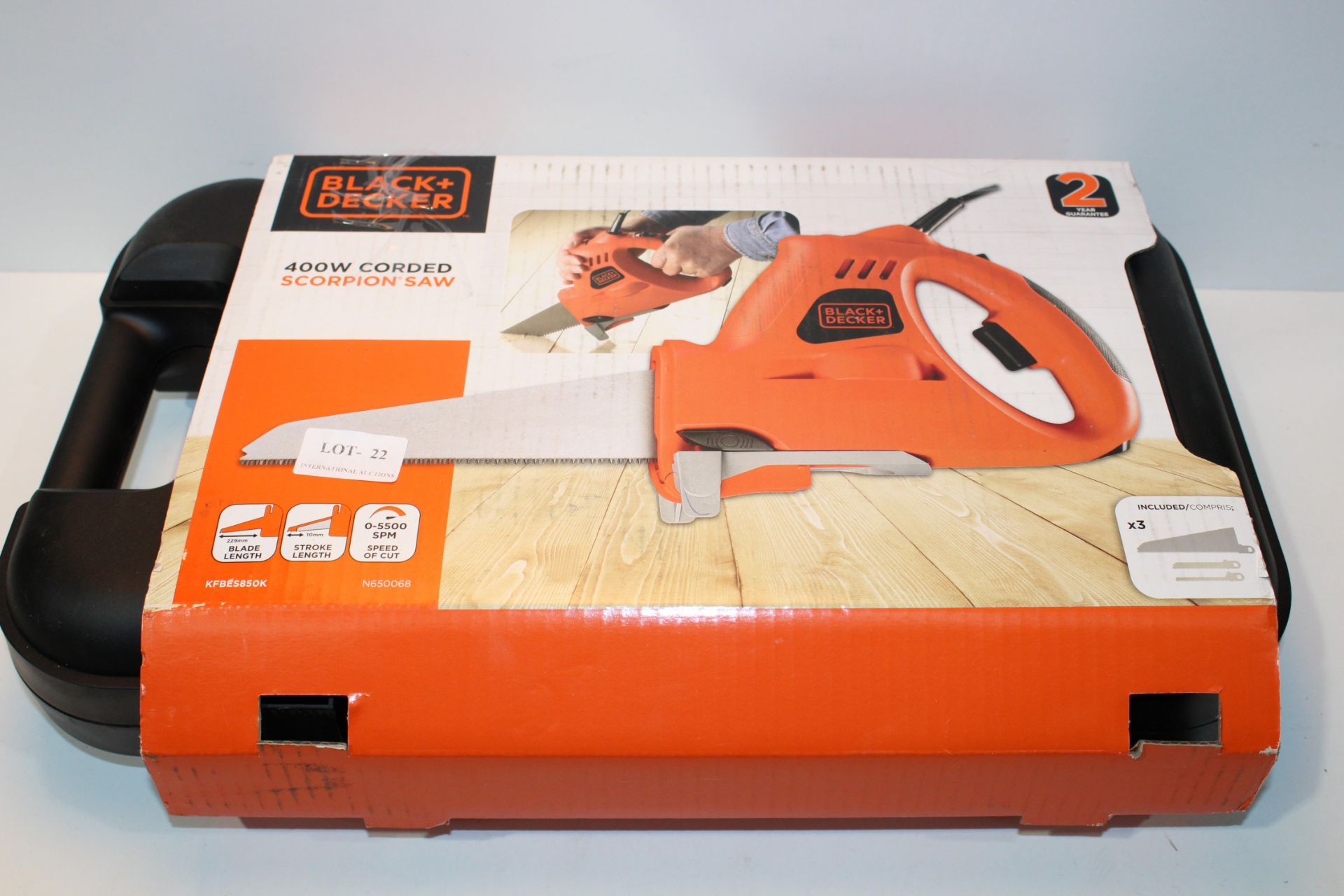 BOXED BLACK & DECKER 400W CORDED SCORPION SAW RRP £45.00Condition ReportAppraisal Available on