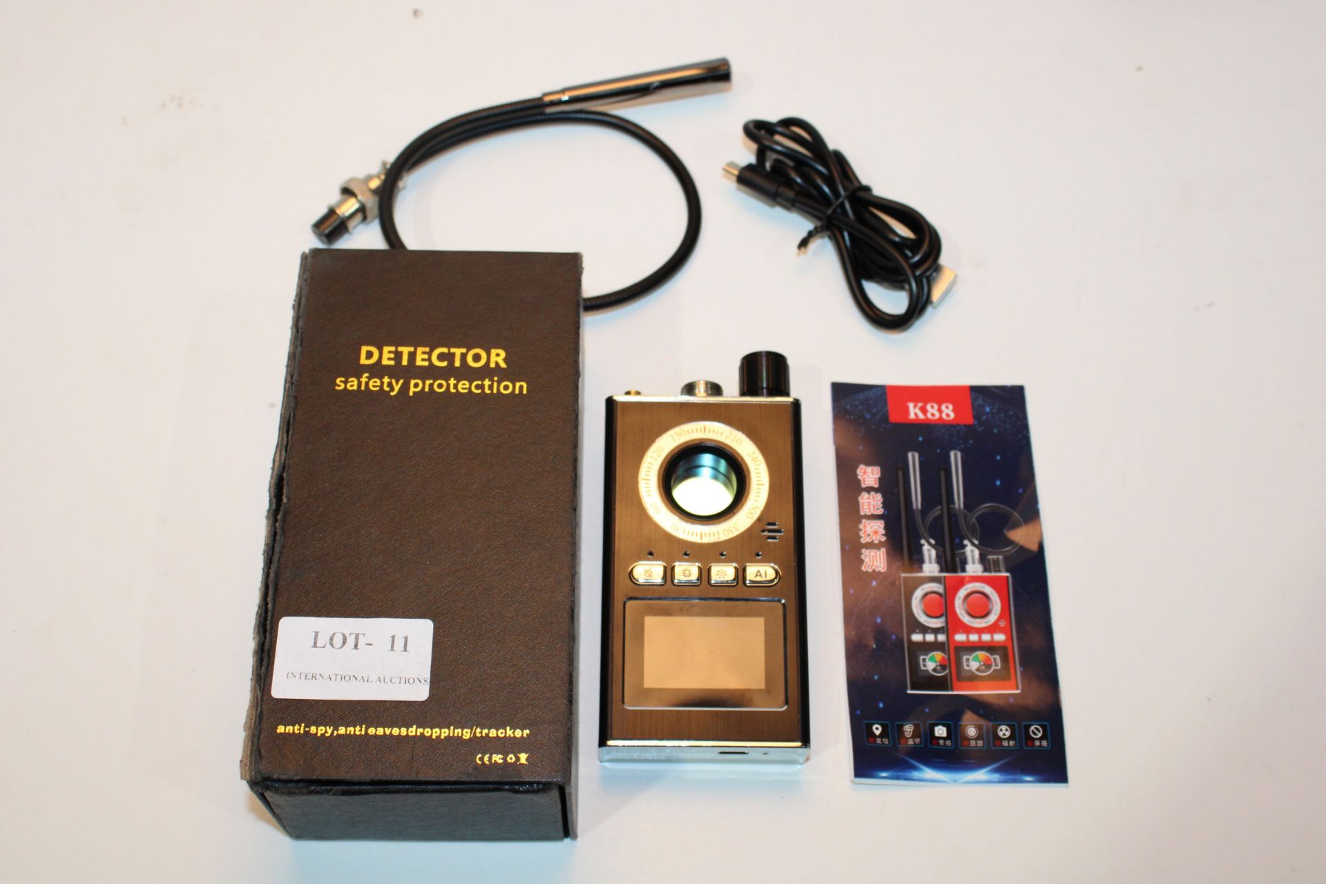 BOXED DETECTOR SAFETY ANTI SPY/ ANTI EVESDROPPING CRACKER Condition ReportAppraisal Available on