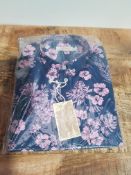 BRAND NEW WILLIAMS & BROWN FLORAL SHIRT SIZE SMALL (AU120)Condition ReportBRAND NEW