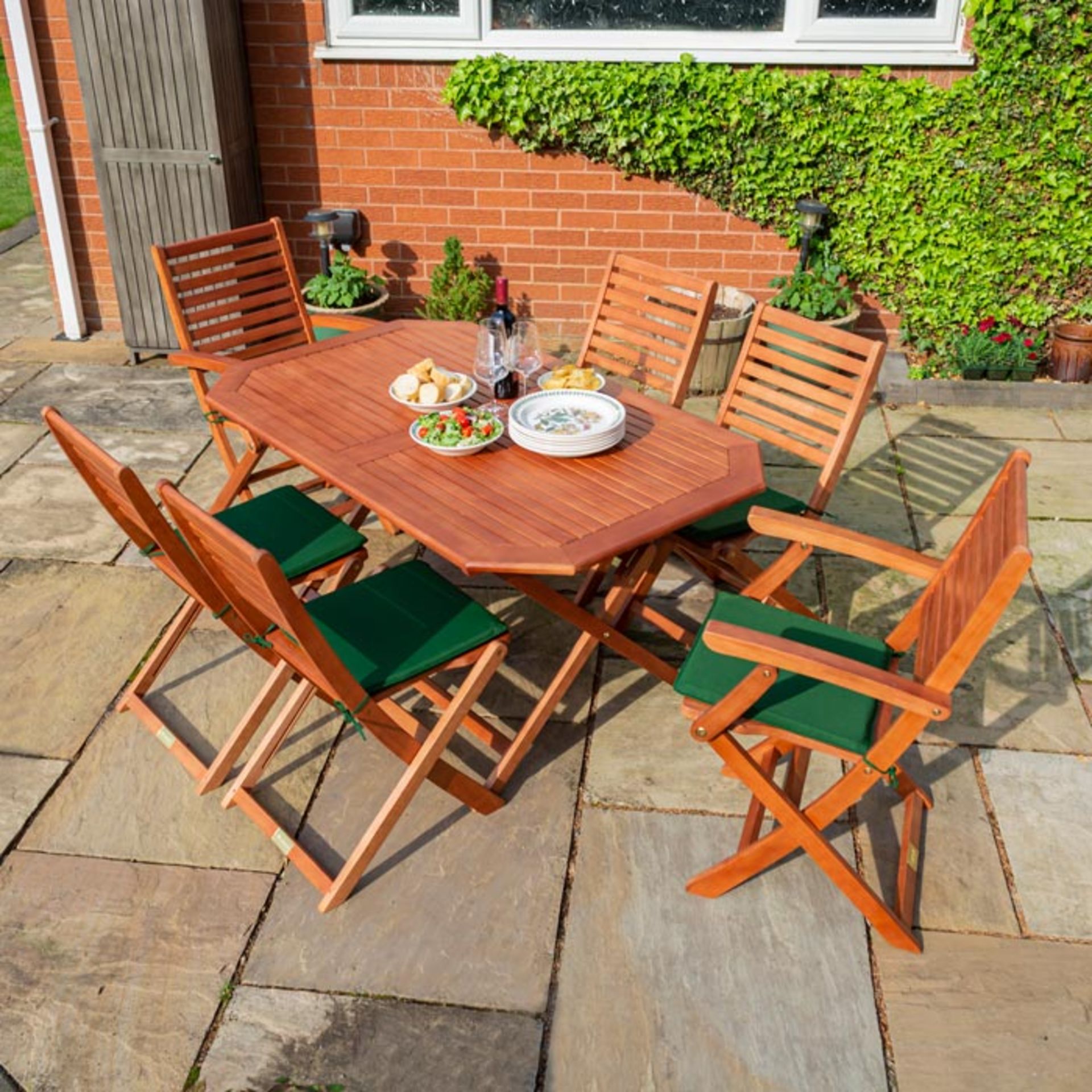 BOXED ROWLINSON GARDEN PRODUCTS 4 PLUMLEY FOLDING CHAIRS WITH CUSHIONS RRP £200.00 (AS SEEN IN