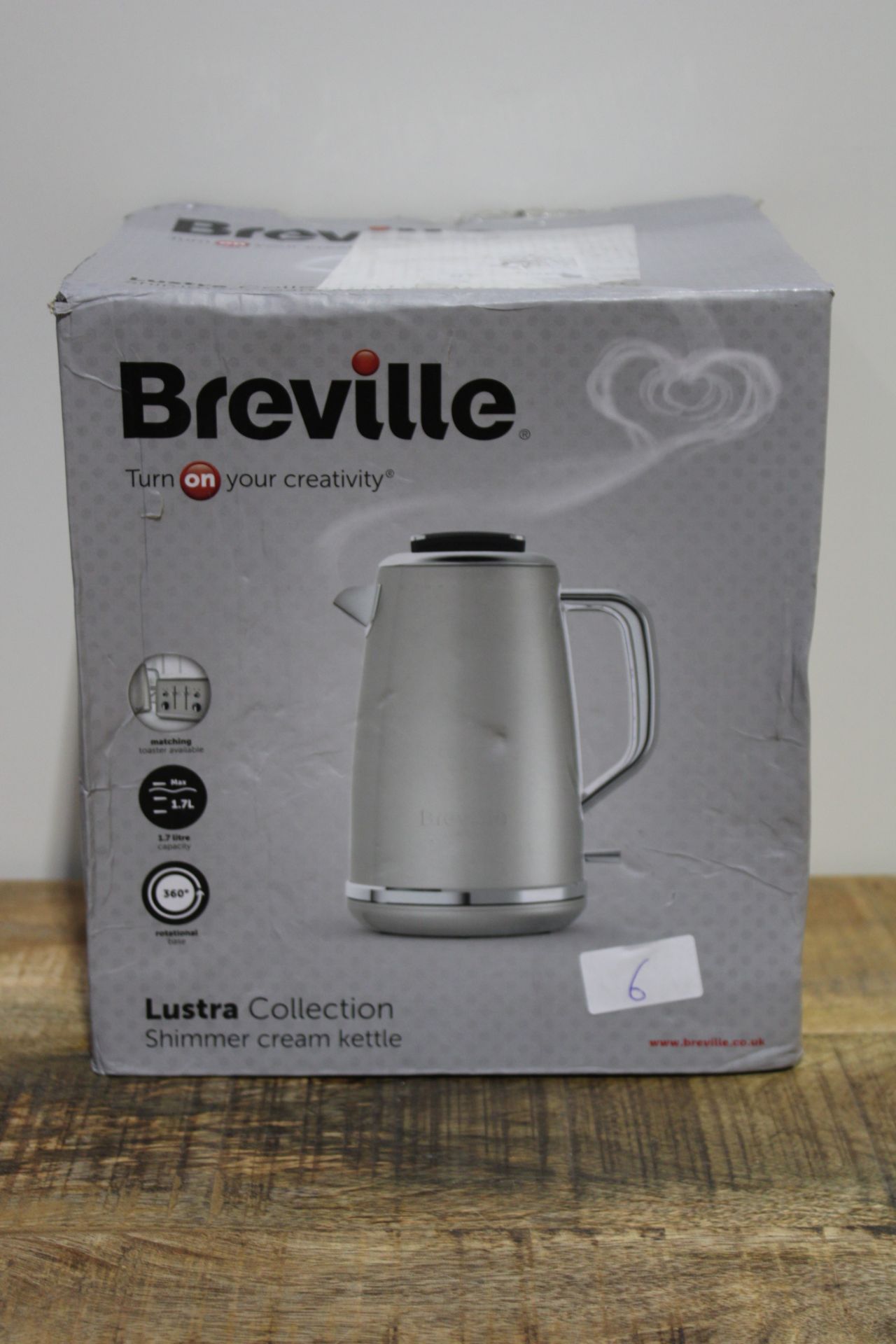 BREVILLE LUSTRA COLLECTION KETTLE RRP £40Condition ReportAppraisal Available on Request- All Items - Image 2 of 3