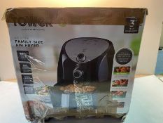 Tower T17021 Family Size Air Fryer with Rapid Air Circulation, 60-Minute Timer, 4.3 Litre, 1500W,